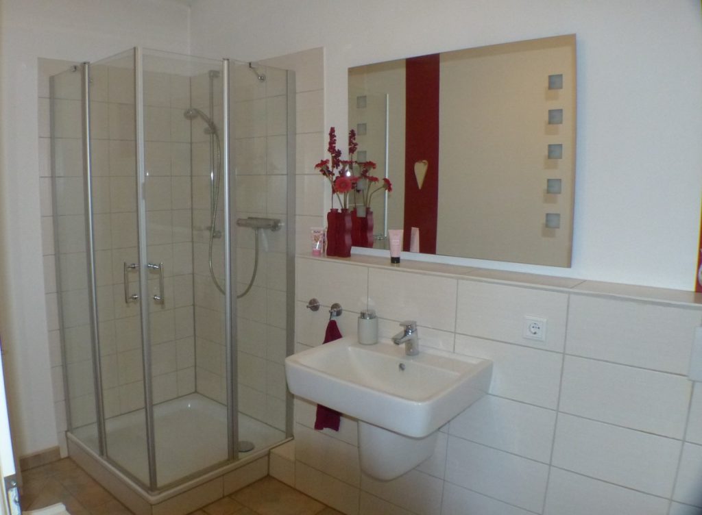 Einfamilienhaus 
mit großem Garten und 
Scheune – leben Sie Ihre Wünsche aus!