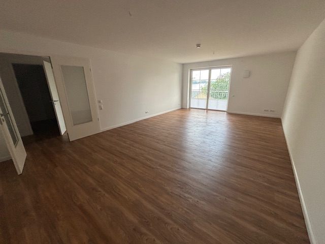 Direkt am Plöner See! 80,75 m² groß, exklusiv, barrierearm, toller Balkon mit direktem Seeblick!