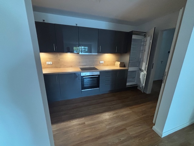 Direkt am Plöner See! 80,75 m² groß, exklusiv, barrierearm, toller Balkon mit direktem Seeblick!