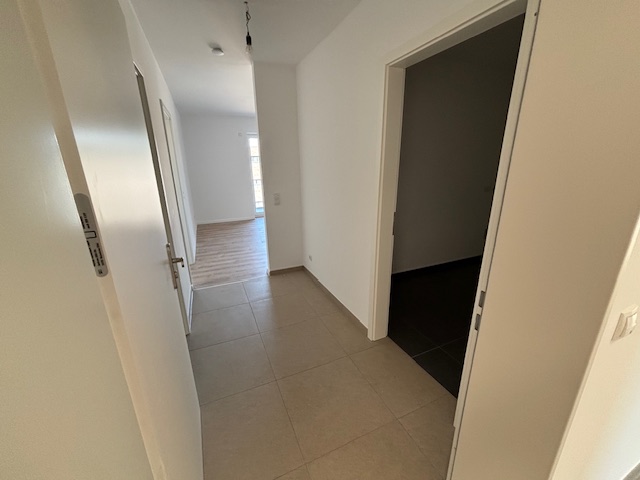 Erstbezug im Neubau: 2 Zimmer auf ca. 64 m² im 1. Obergeschoss mit Aufzug und tollem Balkon!