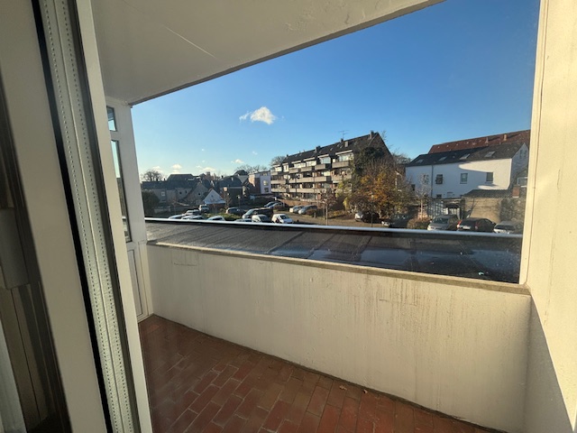 Renovierte 2-Zimmer-Wohnung in zentraler Lage in Neumünster zu vermieten!