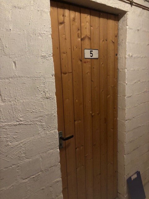 Renovierte 2-Zimmer-Wohnung in zentraler Lage in Neumünster zu vermieten!