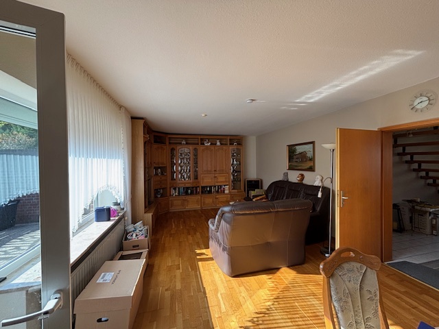 Neuer Preis: Gepflegte Doppelhaushälfte mit Doppelgarage in ruhiger Lage in Boostedt zu verkaufen