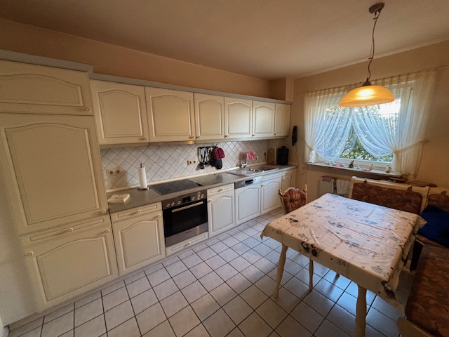 Neuer Preis: Gepflegte Doppelhaushälfte mit Doppelgarage in ruhiger Lage in Boostedt zu verkaufen