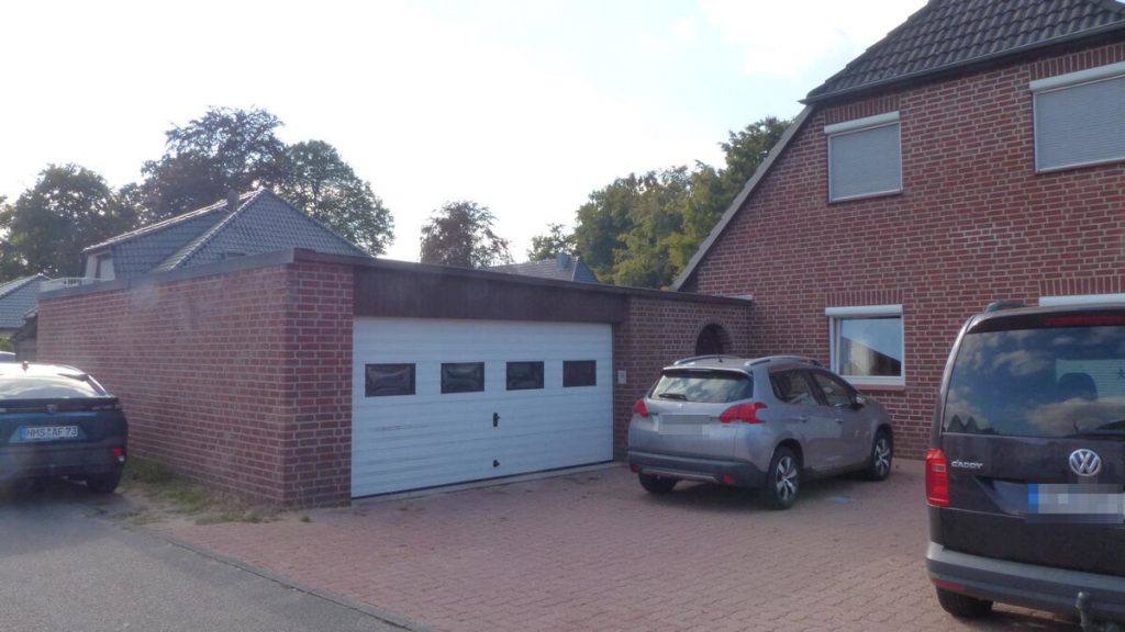 Neuer Preis: Gepflegte Doppelhaushälfte mit Doppelgarage in ruhiger Lage in Boostedt zu verkaufen