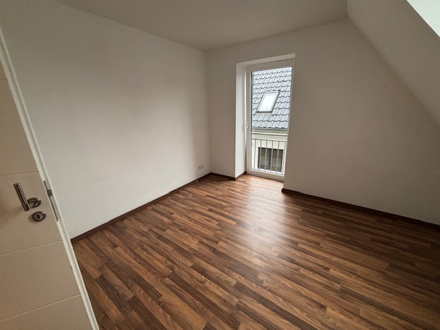 TOP: Maisonettewohnung mit ca. 100 m² Wohnfläche auf 4 Zimmern in Bönebüttel/Husberg zu mieten.