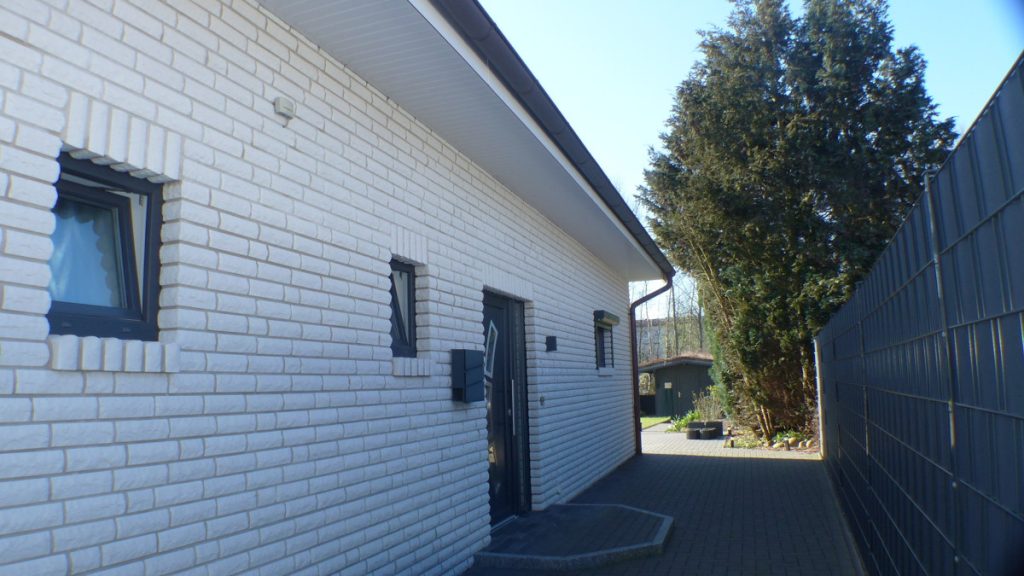 Modernes Einfamilienhaus mit über 157 m² Wohnfläche aus 2016 zu kaufen – Schauen Sie es sich an!