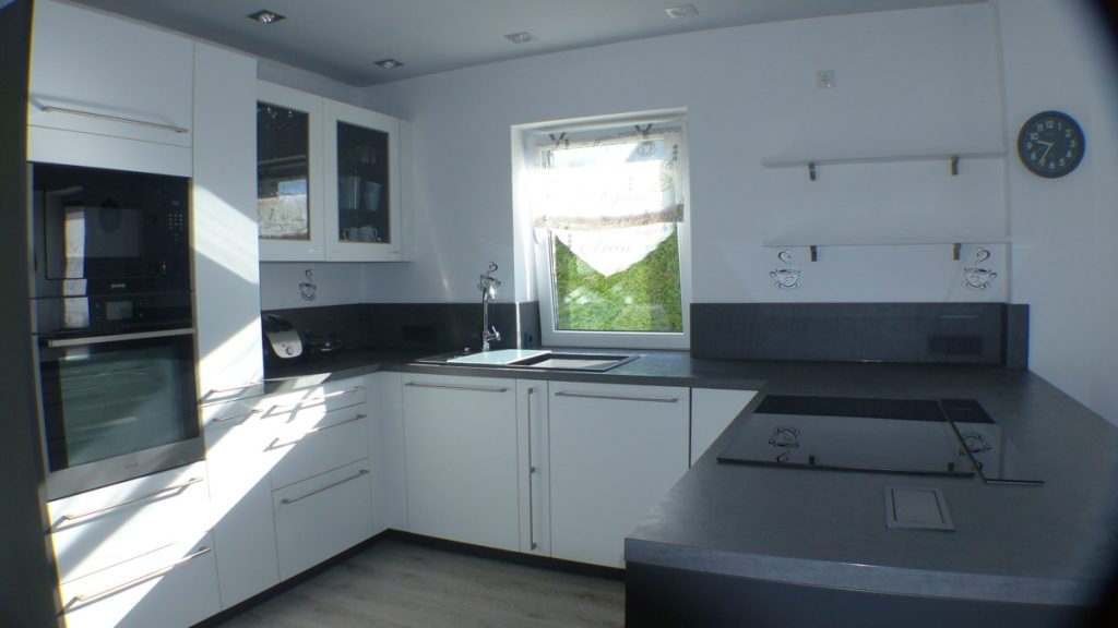 Modernes Einfamilienhaus mit über 157 m² Wohnfläche aus 2016 zu kaufen – Schauen Sie es sich an!