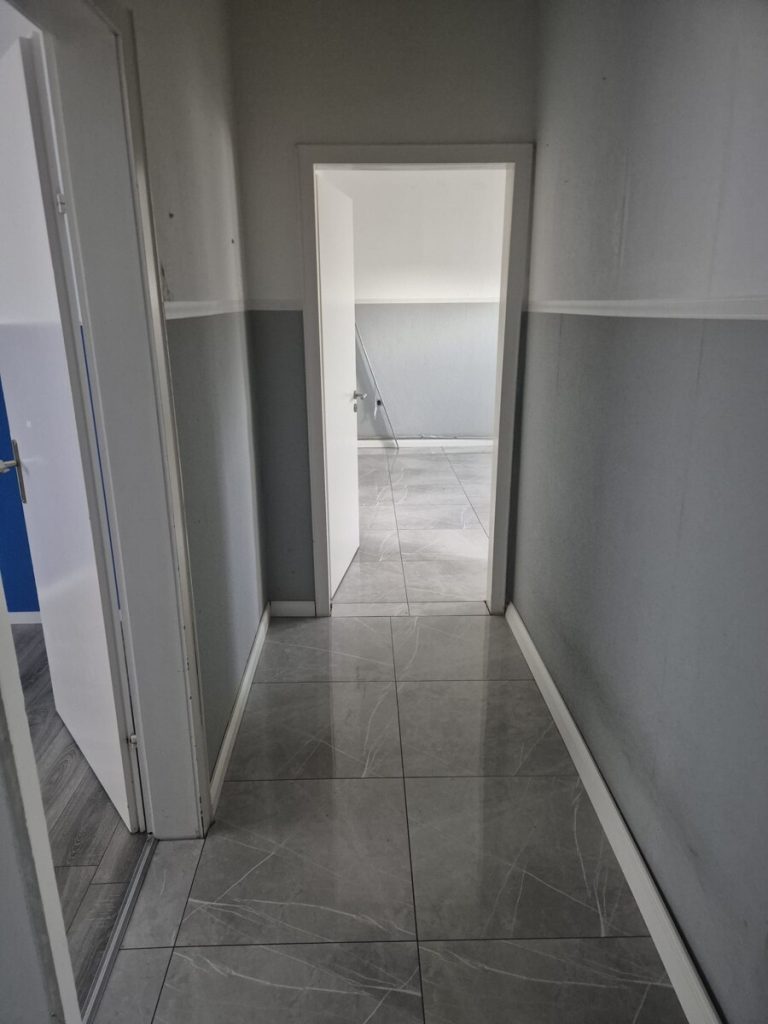 3-Familienhaus und Einfamilienhaus im Paket zu Verkaufen.