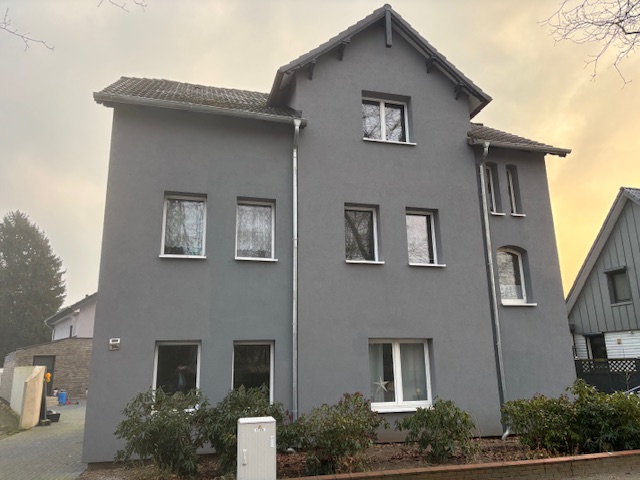 3-Familienhaus und Einfamilienhaus im Paket zu Verkaufen.