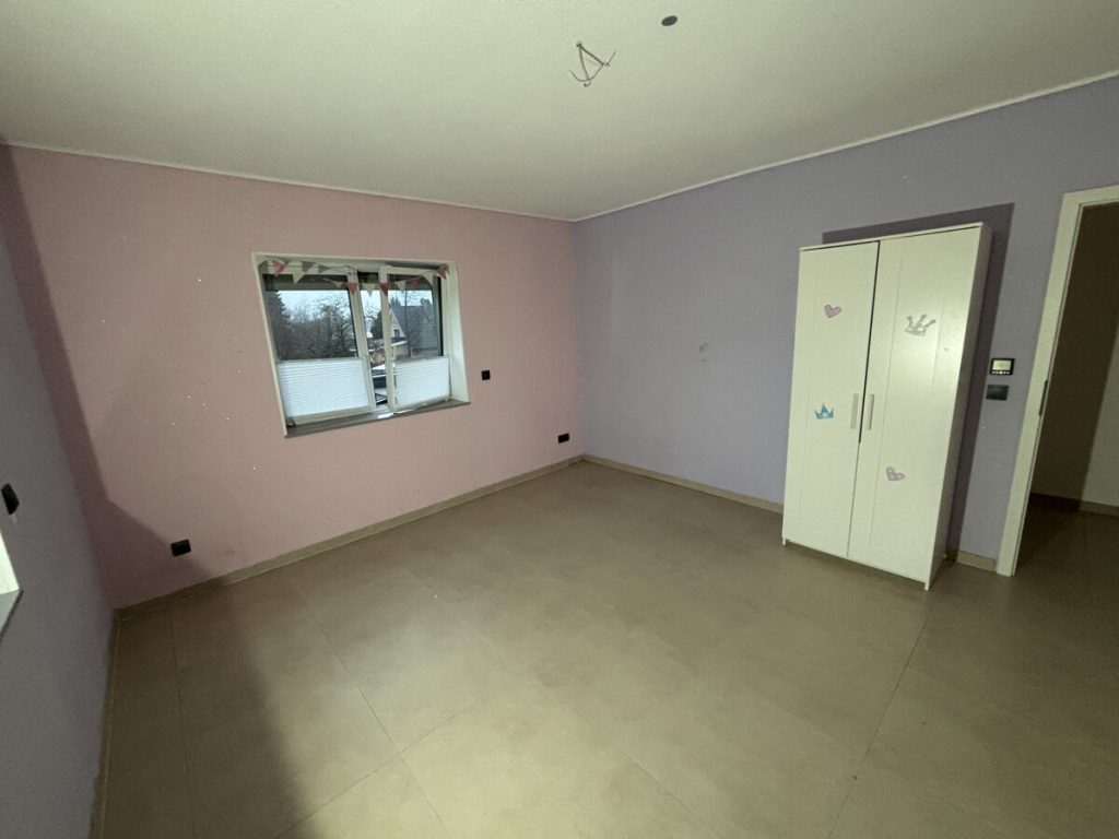 3-Familienhaus und Einfamilienhaus im Paket zu Verkaufen.