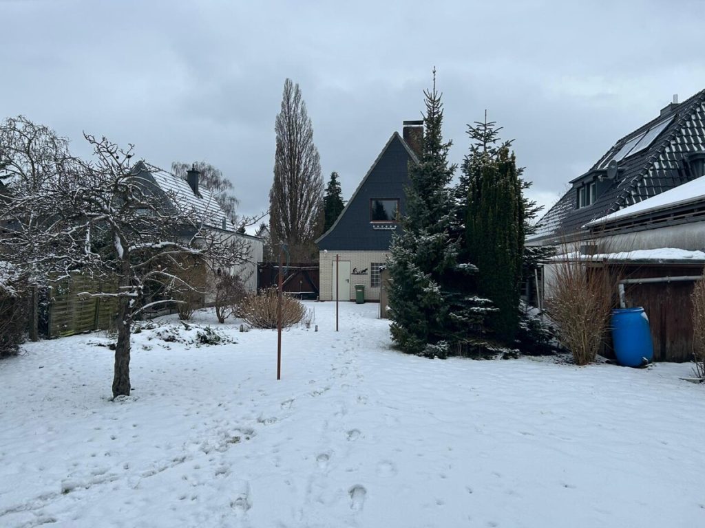 Sanierungsbedürftiges Einfamilienhaus in bester Lage in Tungendorf zu verkaufen!