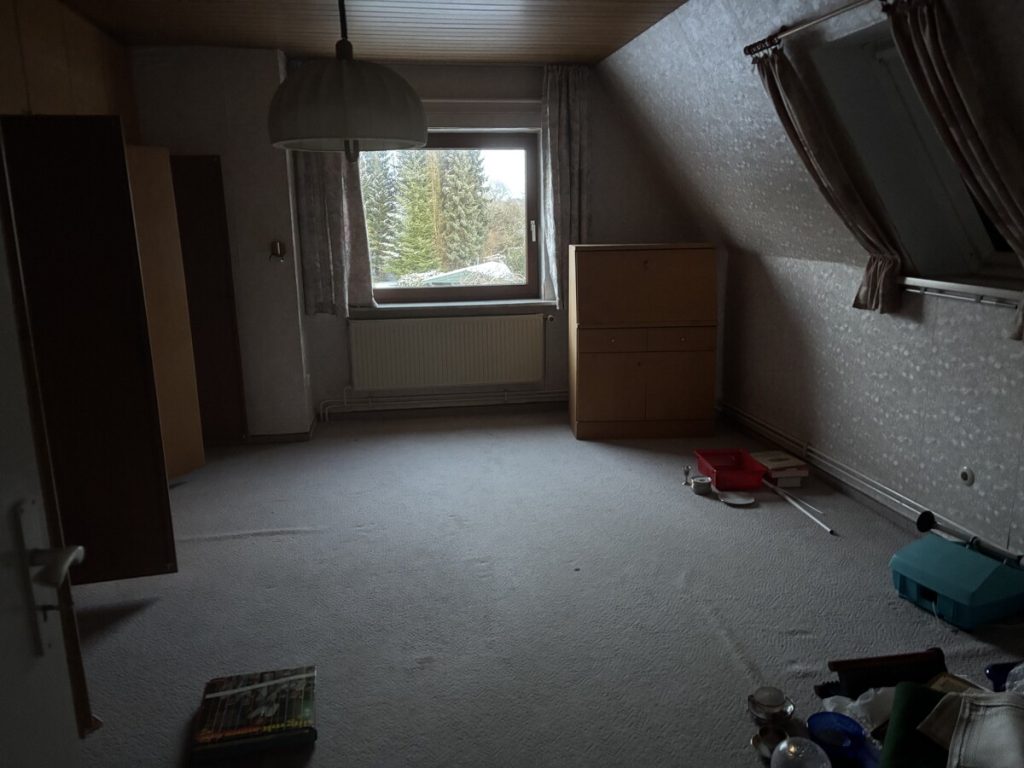 Sanierungsbedürftiges Einfamilienhaus in bester Lage in Tungendorf zu verkaufen!