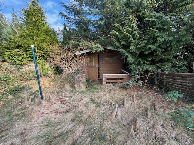 Abriss oder umfangreiches Einfamilienhaus-Sanierungsobjekt in Toplage in der Gartenstadt zu kaufen.