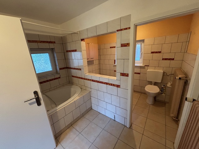 Charmantes Einfamilienhaus in Toplage mit modernisierter Gebäudehülle auf 113 m² Wohnfläche