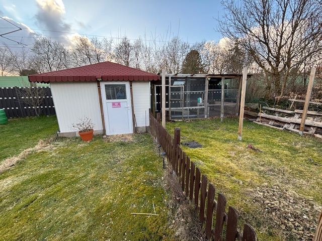 Zweifamilienhaus, teilsaniert in der Kieler Str. zu verkaufen! Ca. 130,00 und 49,00 m² Wohnfläche