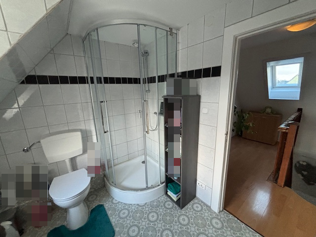 Zweifamilienhaus, teilsaniert in der Kieler Str. zu verkaufen! Ca. 130,00 und 49,00 m² Wohnfläche