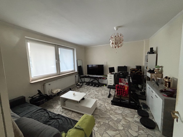 Zweifamilienhaus, teilsaniert in der Kieler Str. zu verkaufen! Ca. 130,00 und 49,00 m² Wohnfläche