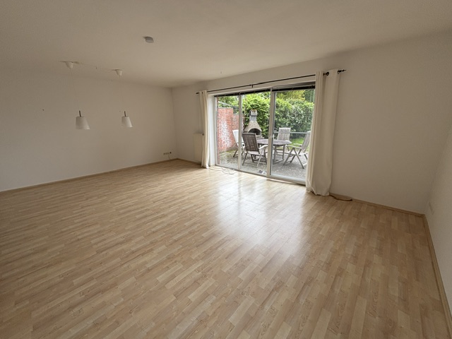 Gepflegte Doppelhaushälfte in ruhiger Lage  in Wittorf zu verkaufen — 4 Zimmer, ca. 108 m² WFL