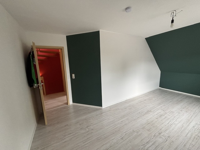 Gepflegte Doppelhaushälfte in ruhiger Lage  in Wittorf zu verkaufen — 4 Zimmer, ca. 108 m² WFL