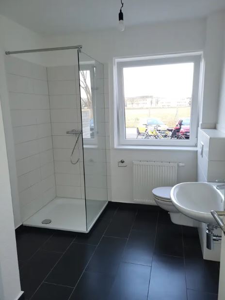 4-Zimmer-Wohnung mit Balkon im Erdgeschoss in der Störstr. 48 zu vermieten!