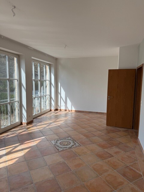 Ruhig gelegene Wohnung mit Seeblick & direktem Seezugang in Schmalensee auf ca. 130 m² Wohnfläche !