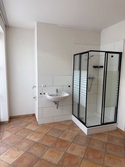 Ruhig gelegene Wohnung mit Seeblick & direktem Seezugang in Schmalensee auf ca. 130 m² Wohnfläche !