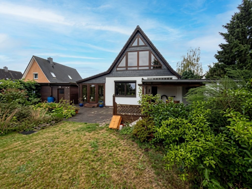 Großzügiges Einfamilienhaus im beliebten Stadtteil Tungendorf zu verkaufen (ca. 170 m² Wohnfläche)!