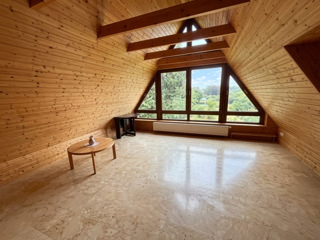 Großzügiges Einfamilienhaus im beliebten Stadtteil Tungendorf zu verkaufen (ca. 170 m² Wohnfläche)!