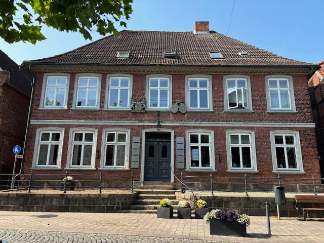 Toller Büroraum in historischer Villa im Zentrum von Plön zu vermieten (34,16 m²)