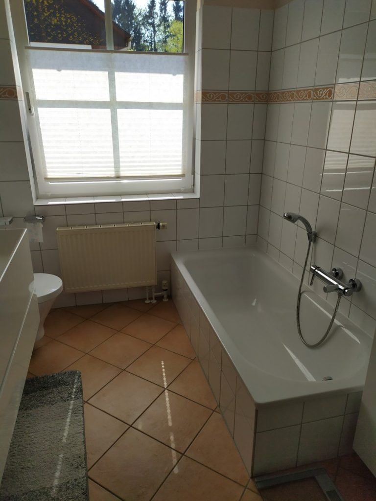 2,5-Zimmer-Erdgeschosswohnung in Bosau zu vermieten! Ca. 100 m² Wohnfläche erwarten Sie!